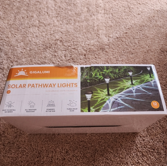 Gigalumi Solar Pathway Lights LED Solar Garden Lights Outdoor Box of 12 - Picture 2 of 4